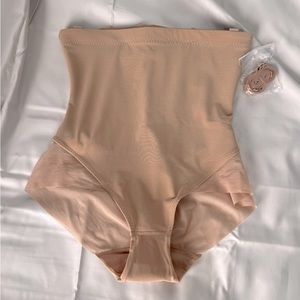 Honeylove power brief